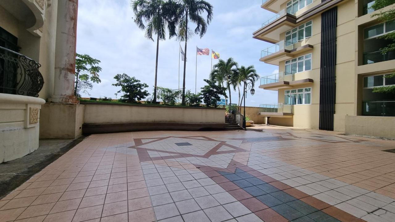 Kenyalang Emerald Riverine Resort Homestay Kuching Exterior foto