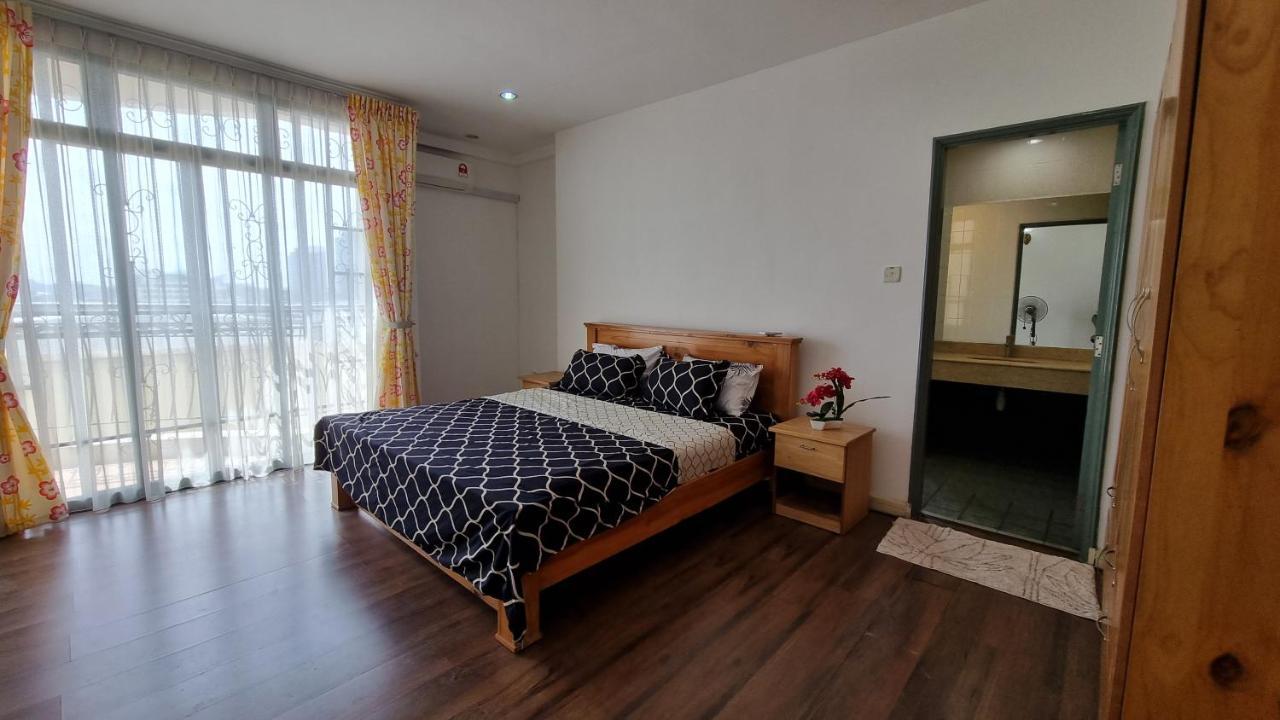 Kenyalang Emerald Riverine Resort Homestay Kuching Exterior foto